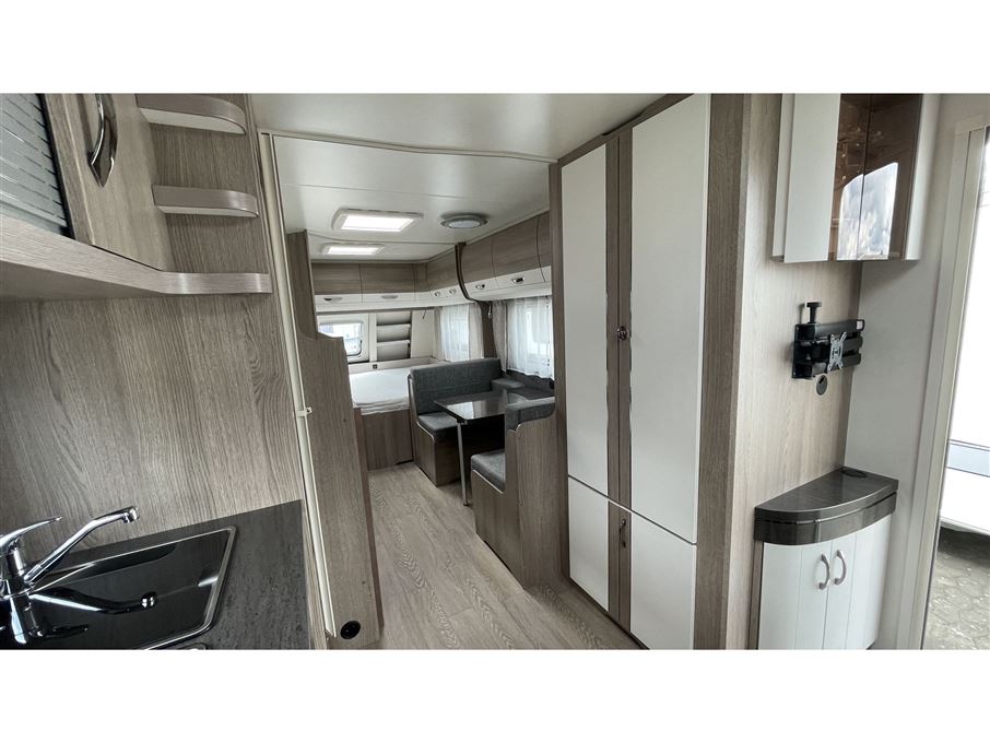 Hobby Prestige 720 UKFe